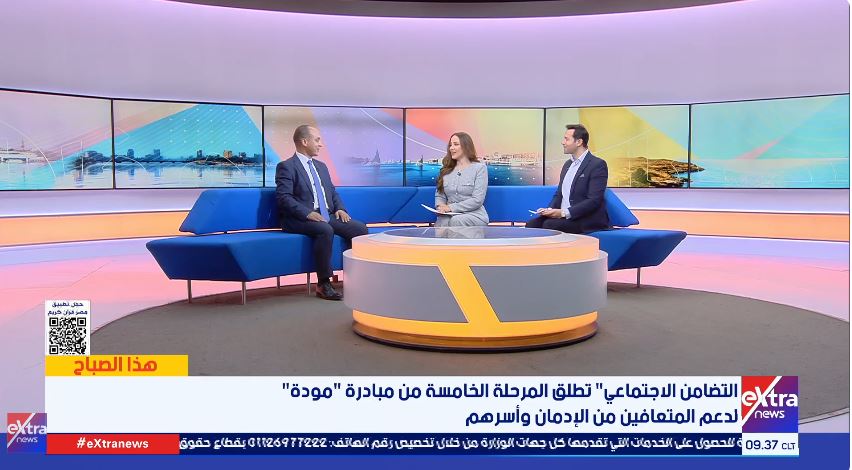 الدكتور أيمن عبدالعزيز