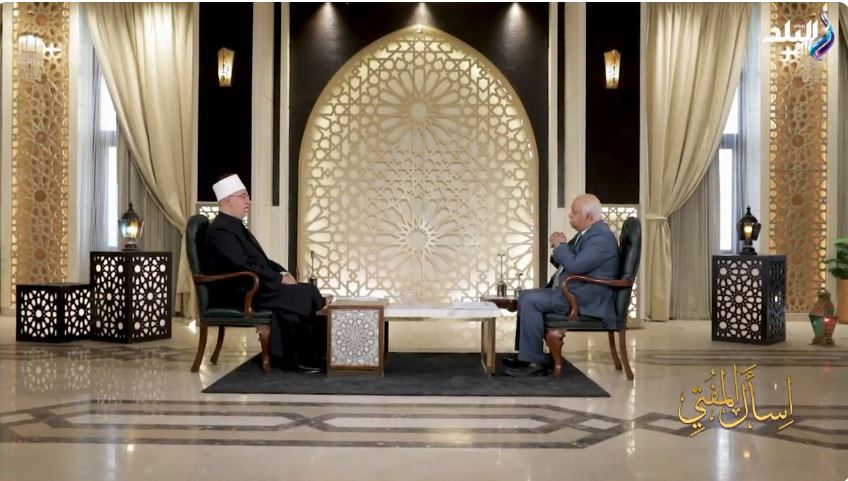 الدكتور نظير عياد