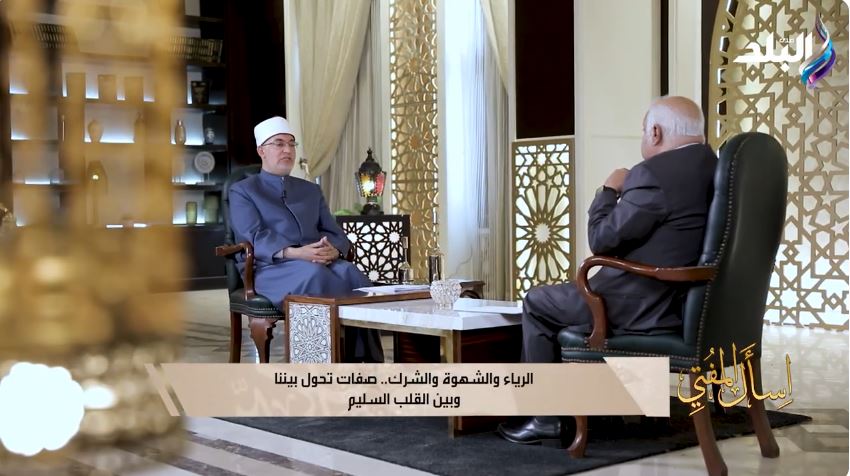 الدكتور نظير عياد