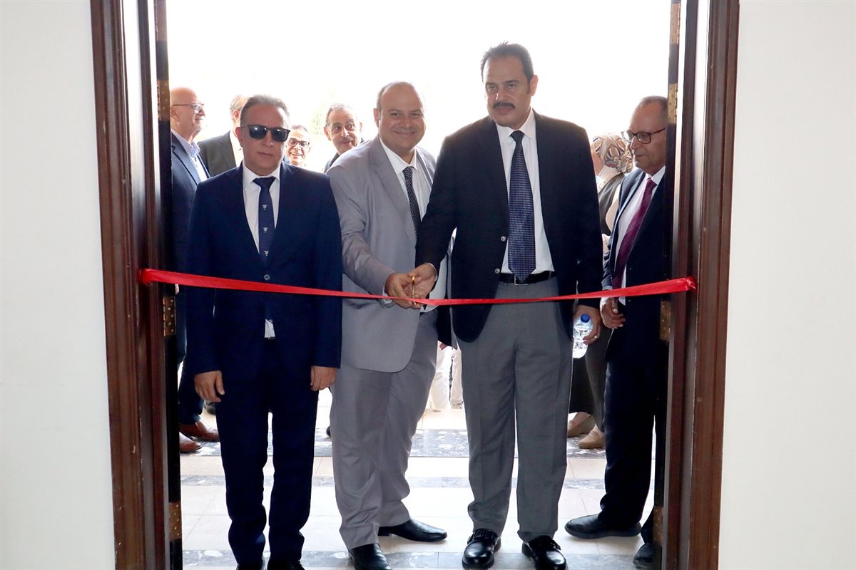 &nbsp;مسؤولو الجامعة