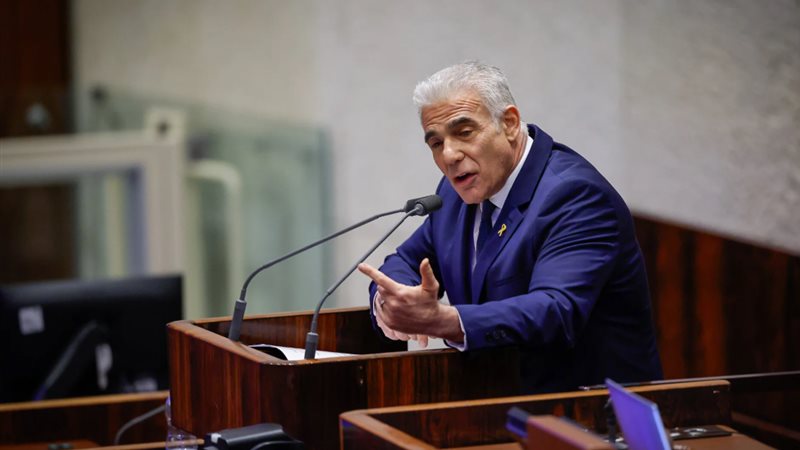 لابيد يهاجم نتنياهو