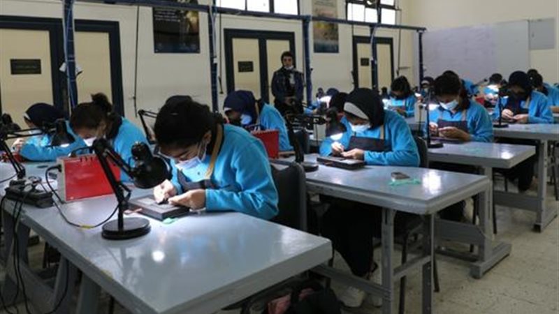 طلاب مدارس التكنولوجيا