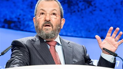 «تسريبات إبستين» إيهود باراك يطلب مليون روسي لتهويدهم بإسرائيل