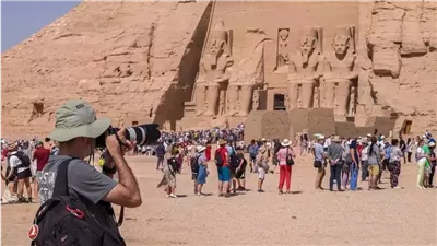 مفاجأة.. الإعلام البريطاني يدعو أوروبا لقضاء عطلاتهم في مصر|فيديو