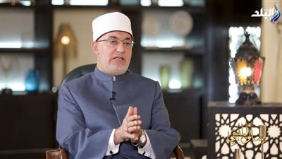 المفتي: الأزهر يتعامل مع آل البيت بوسطية لا جفاء فيها ولا غلو| فيديو