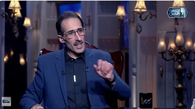 مجدي الجلاد يوجه رسالة عتاب إبراهيم عيسى.. ماذا قال؟| فيديو