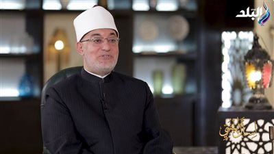 مفتي الجمهورية يحسم حكم التدخين في نهار رمضان|فيديو