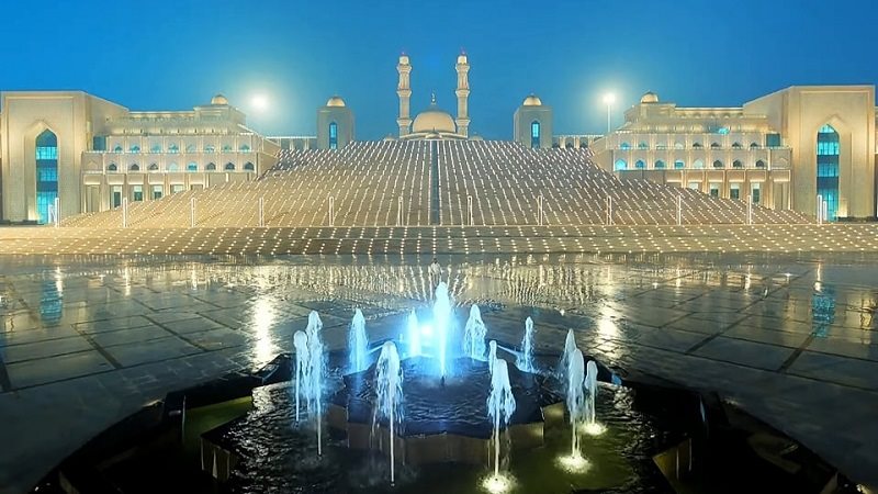 مسجد مصر الكبير في