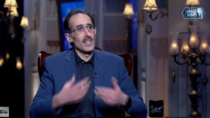 الكاتب مجدي الجلاد