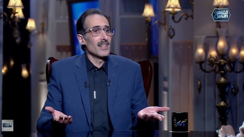 الكاتب مجدي الجلاد