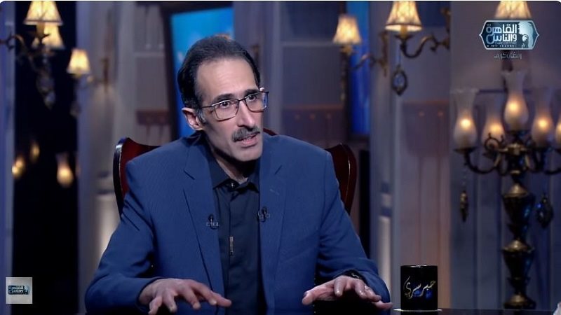 الكاتب مجدي الجلاد