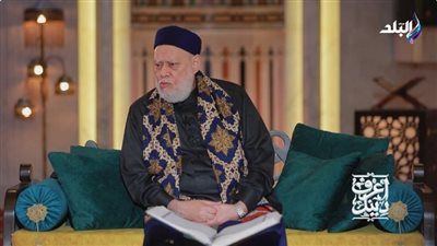 فدية إطعام مسكين.. ينفع فلوس بدل الأكل؟.. علي جمعة يعلق|فيديو