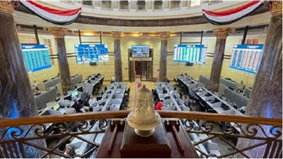 هل البورصة ملاذ آمن للاستثمار وتقلبات العملة؟.. خبير يعلق|فيديو