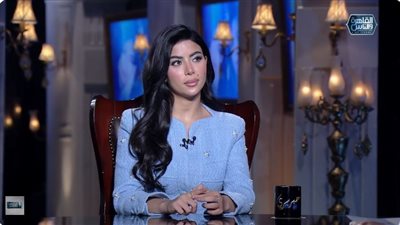 «سابني بعد 4 سنين».. كارولين عزمي تكشف عن تجربتها مع الحب|فيديو