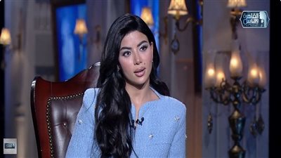 أول تعليق من كارولين عزمي على ارتباطها بـ «العوضي»|فيديو