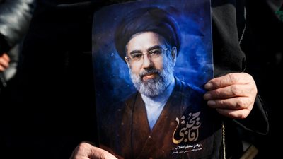 «شبكة غسيل أموال» إسرائيل تكشف أسرار الإمبراطورية التجارية لخامنئي الإبن