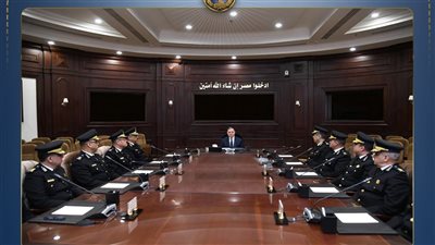 وزير الداخلية يعقد اجتماعا لمراجعة خطة التأمين لعيد الفطر 