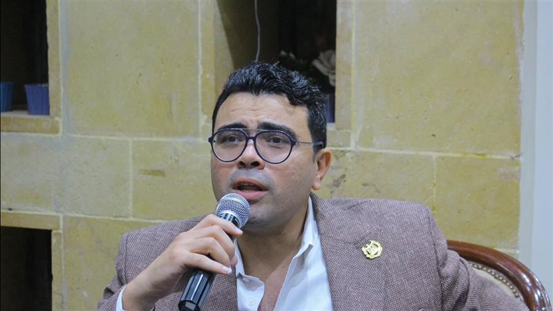 الدكتور أحمد فوزي