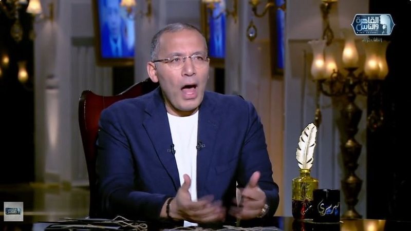 الكاتب الصحفي خالد