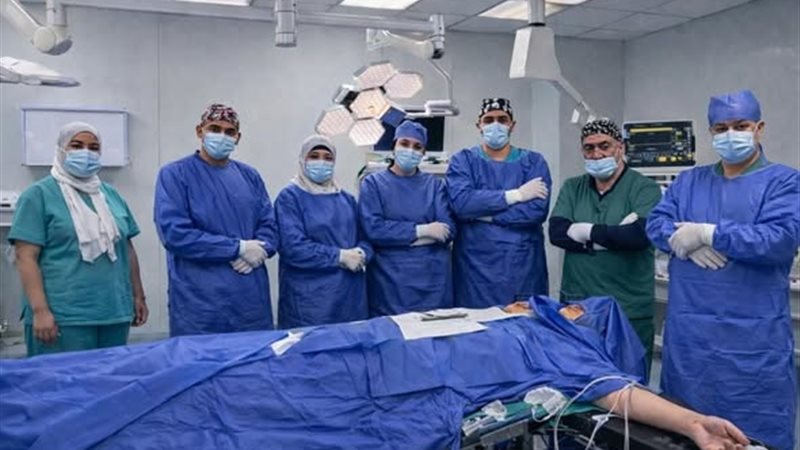 الفريق الطبي بمستشفى