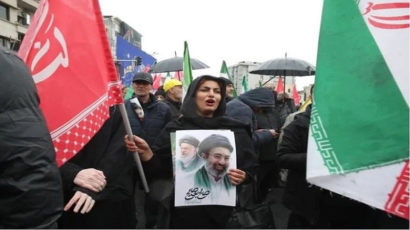 غياب مجتبى خامنئي