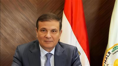 وزير الزراعة يتابع الرقابة على الصادرات  وتوفير مستلزمات الإنتاج للموسم الصيفي