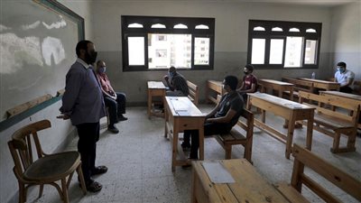 ما السبب وراء اقتراح قطع الإنترنت عن لجان الثانوية العامة؟|فيديو