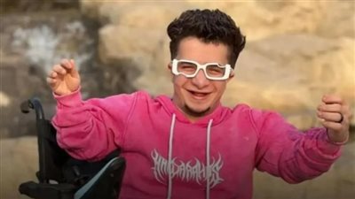 براءة صانع المحتوى عمر فرج وشقيقه من تهمة التعدي على القيم الأسرية