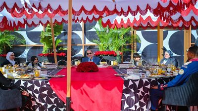 وهبة: الرئيس السيسي أكد أن أمن مصر ثمن دماء الشهداء والمصابين|فيديو