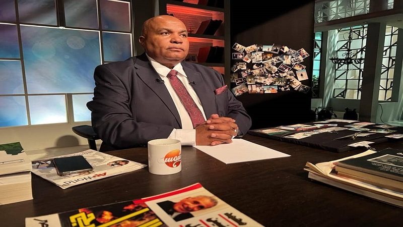 الإعلامي طارق عبد