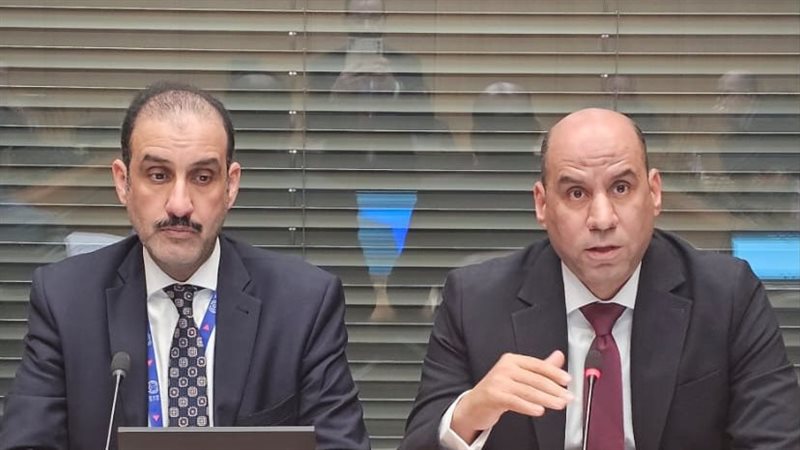 جانب من اجتماعات