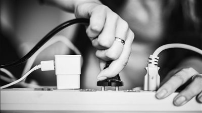 كيف نوفر استهلاك الطاقة للأجهزة المنزلية.. وطرق ضبطها؟|فيديو