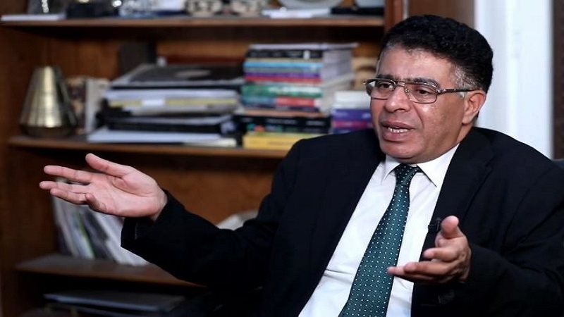  الكاتب عماد الدين