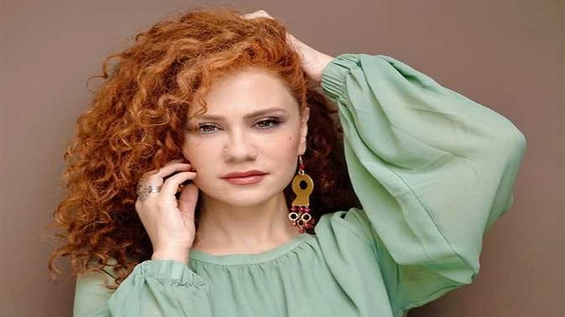  الفنانة لينا شاماميان