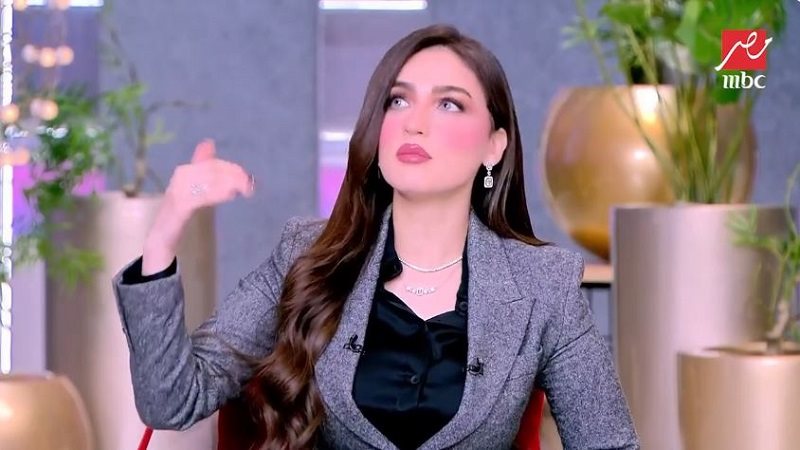 الإعلامية ياسمين