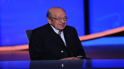 «هكسوس العصر».. وسيم السيسي يحذر من تمليك العقارات للأجانب بمصر|فيديو