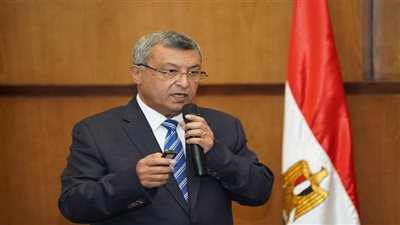 صدمة للاسواق.. أسامة كمال: النفط العالمي هيغلي لحد 2026|فيديو