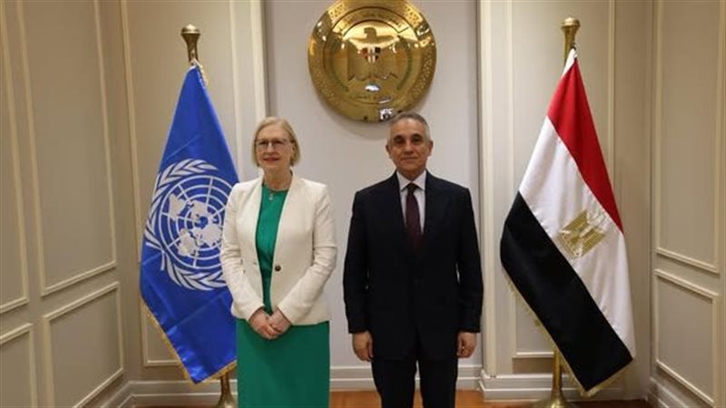 وزير العدل يبحث مع