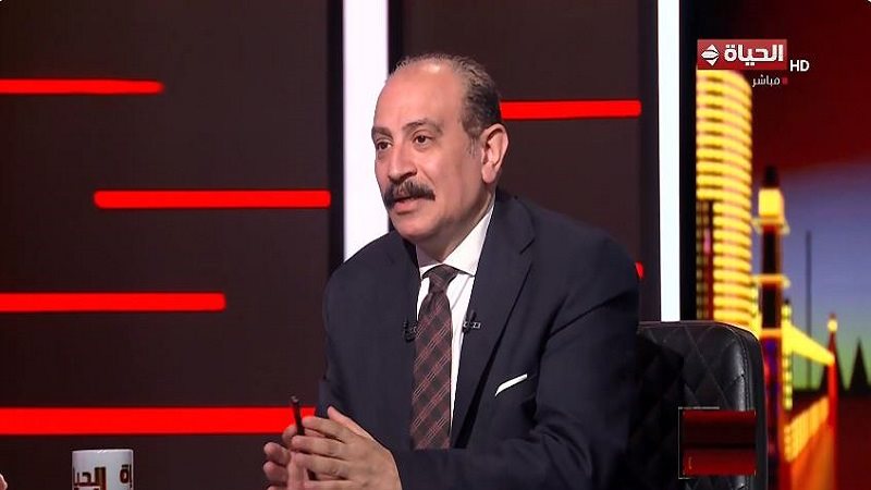  الدكتور طارق فهمي