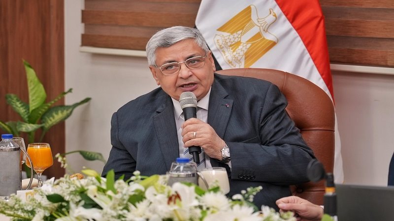  الدكتور محمد عوض
