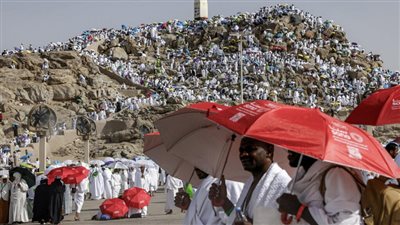 بث مباشر.. نقل أجواء توافد حجاج بيت الله الحرام إلى صعيد عرفات