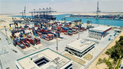 20% من الحاويات العالمية.. قناة السويس تدخل سباق الكبار|فيديو