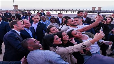مفيدة شيحة: فيديوهات زيارة ماكرون للإسكندرية تشرح القلب بجد| فيديو