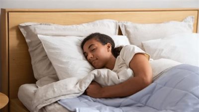 ساعة النوم الذهبية.. كيف تحمي الساعة 11 مساءً صحة المرأة الإنجابية؟