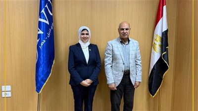 النائبة يارا شيبة تبحث مع رئيس جامعة وادي النيل تيسير قبول طلاب الثانوية 