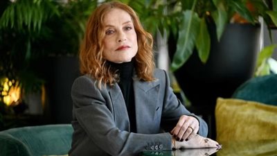 نجاح غير مسبوق.. إيزابيل أوبير تصبح أول امرأة تترأس السينماتيك الفرنسية