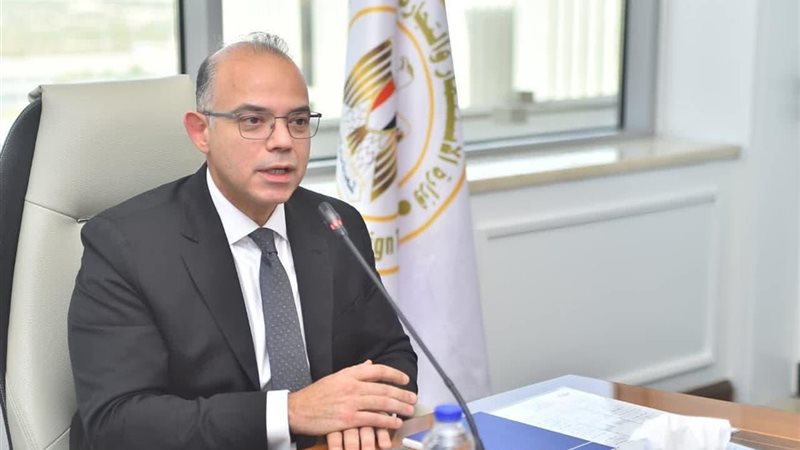 وزير الاستثمار والتجارة