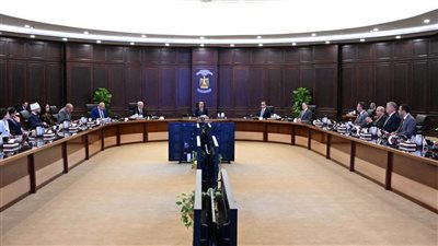 مصطفى بكري للمسؤولين: انزلوا للناس واستمعوا لمعاناتهم ومشكلاتهم