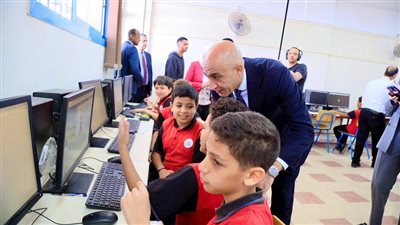العام أو الفني.. رفعت فياض: تطوير التعليم مش كلام.. فيه شغل على الأرض| فيديو