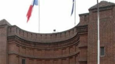 وزير الخارجية الفرنسي: ما تعرض له موظفونا في إيران غير مقبول